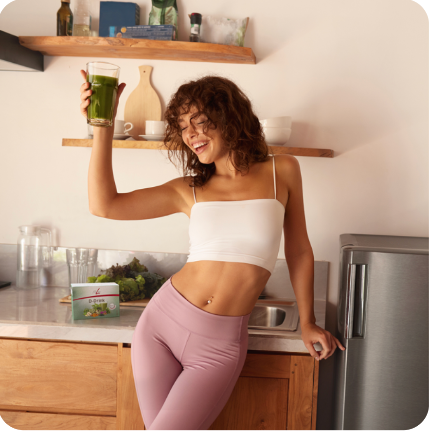 Chica feliz al comprar Articulos nuevos de fitline